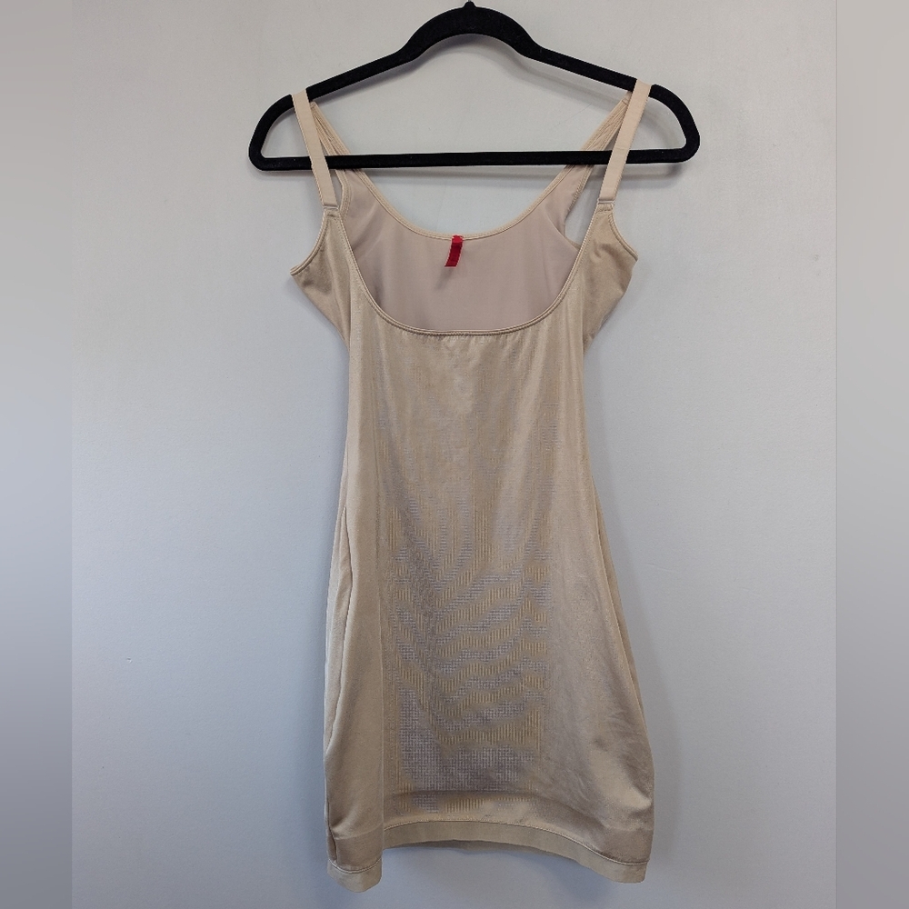 Spanx Simplicity Full Shaping Underbust Slip Beige Nude